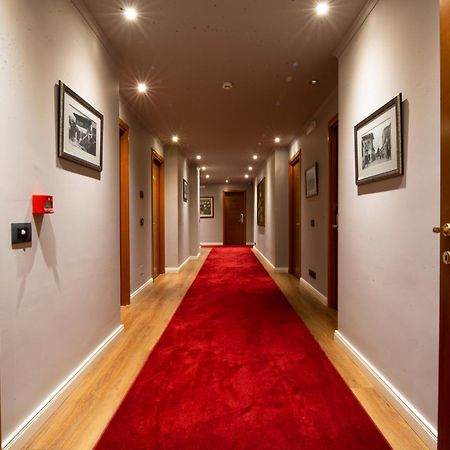 Classic Hotel Тирана Экстерьер фото