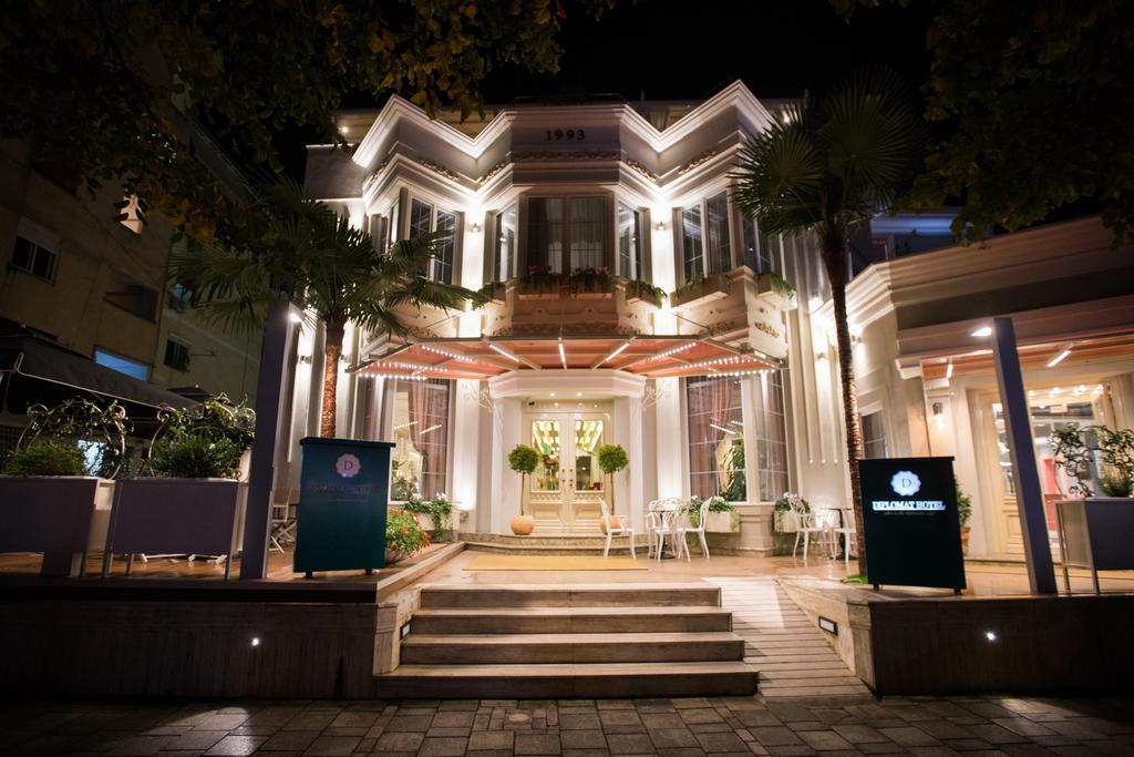 Classic Hotel Тирана Экстерьер фото